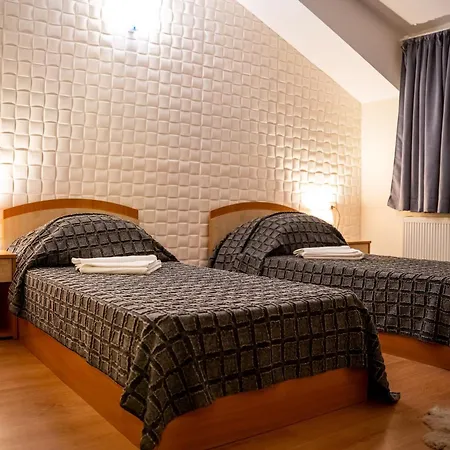 Matsurev Πανσιόν 3*